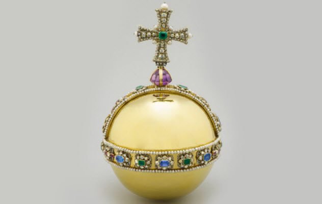1517783192 282 10 things you didnt know about the british crown jewels - 10 Things You Didn't Know About The British Crown Jewels