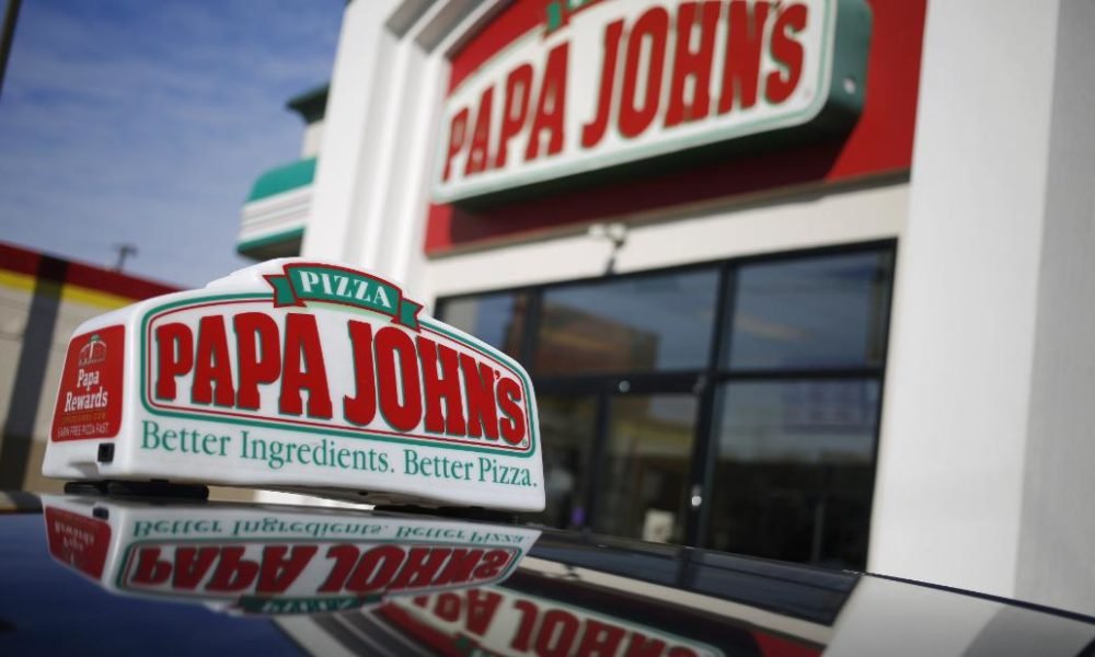 1549294989 papa johns gets a 200 million investment and new chairman 1000x600 - Papa John's gets a $200 million investment and new chairman
