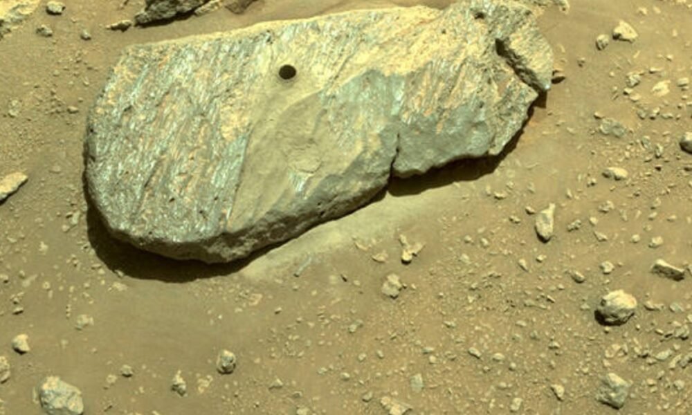 nasas perseverance rover team drills first martian rock sample 1000x600 - NASA's Perseverance rover team drills first Martian rock sample