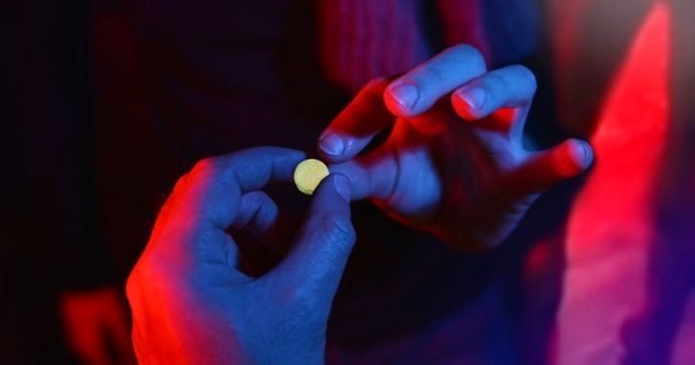1517087919 10 of the most illegal drugs and their histories - 10 Of The Most Illegal Drugs And Their Histories