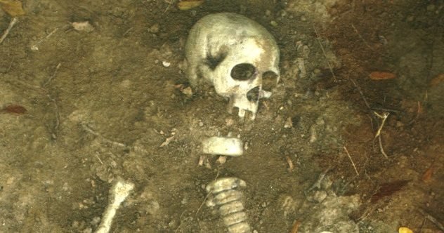 1517475923 10 forbidden and creepy claims of giant human skeletons - 10 Forbidden And Creepy Claims Of Giant Human Skeletons