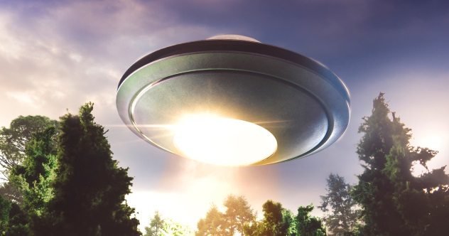 10 Alleged UFO Sightings Witnessed By Students At School