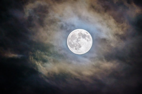 Work With Tonight’s Full Moon in Pisces to Activate Your Intuitive Heart